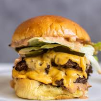 Double Smash Burger Burger la B - Store din Târgu Mureş